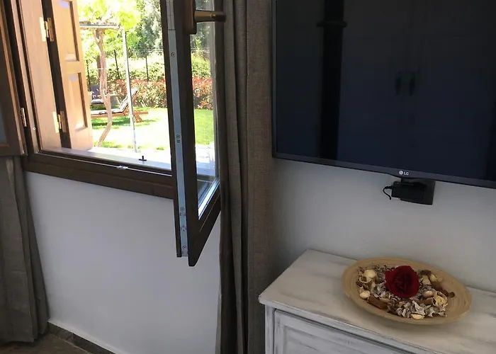 Giorgios Apartment *