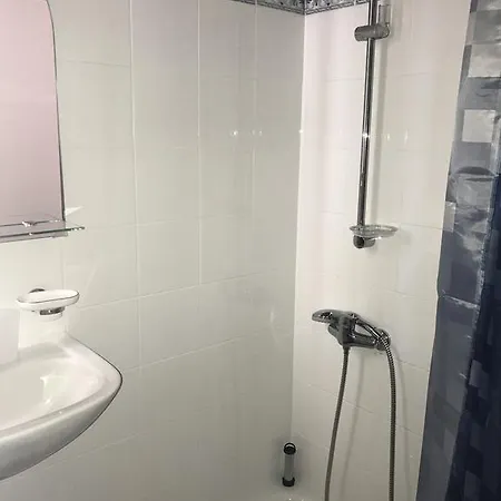 Giorgios Apartament *