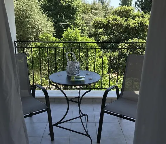 Giorgios Apartment Chorto